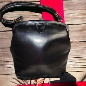 ROTH MADE BAGS VTG RARE  Leather Purse